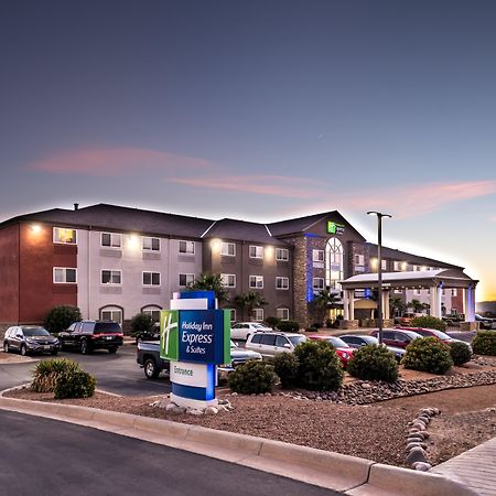 Holiday Inn Express & Suites Alamogordo Highway 54/70, An Ihg Hotel Esterno foto