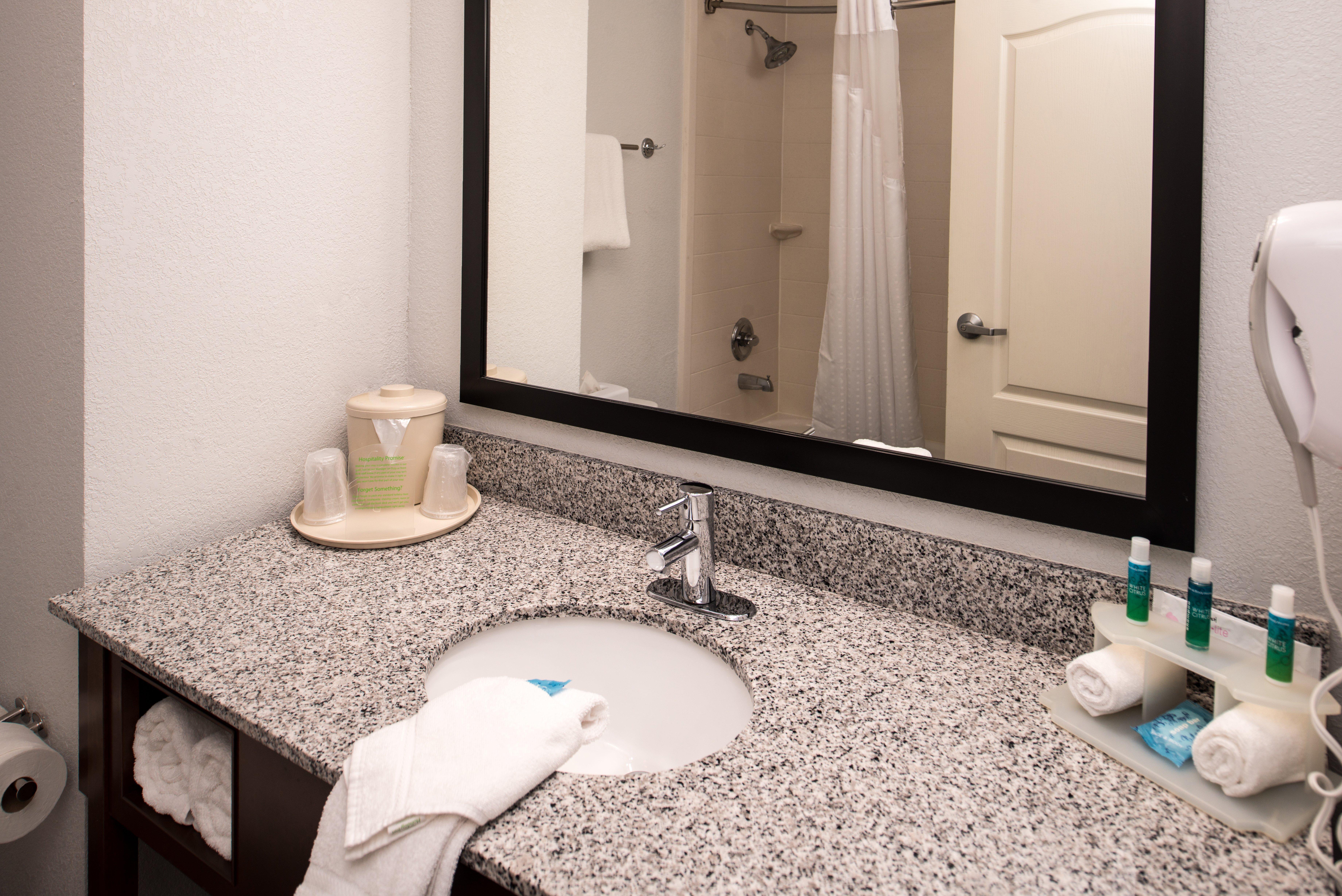 Holiday Inn Express & Suites Alamogordo Highway 54/70, An Ihg Hotel Esterno foto